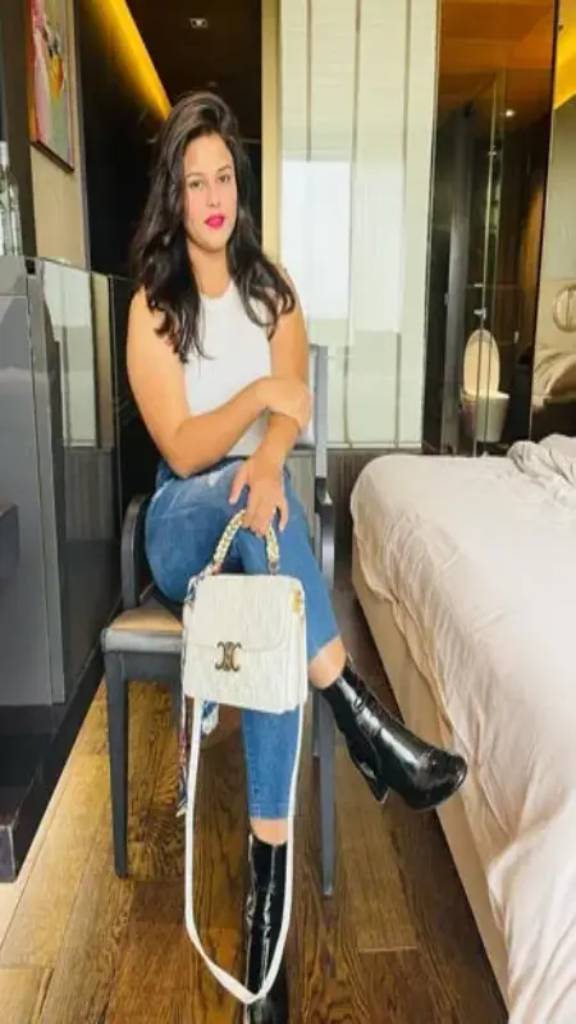 Ghaziabad call girl service